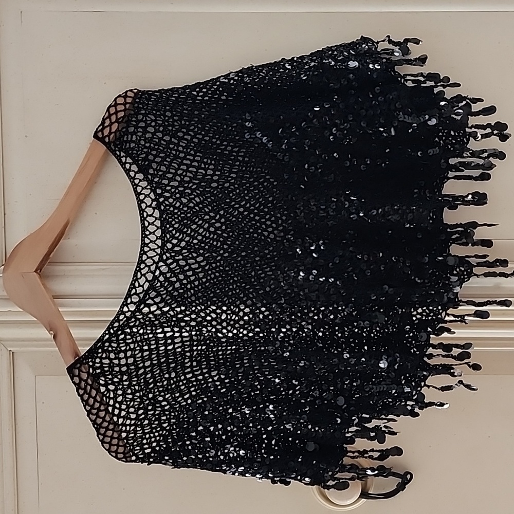 Crocheted shawl collar